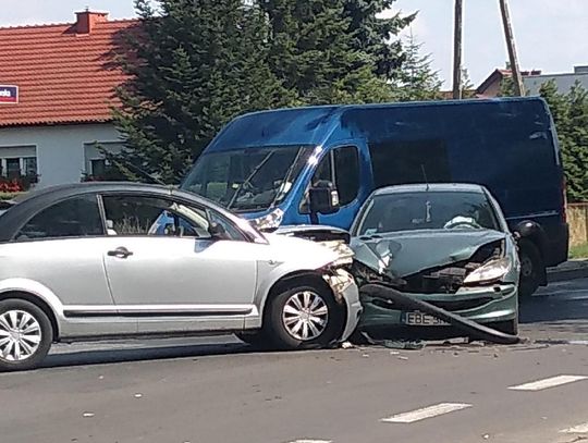 Zderzenie aut na Wrocławskiej w Oleśnicy