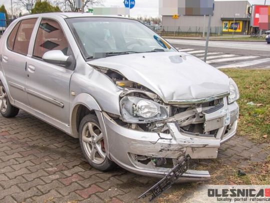 Zderzenie przy Pogodnym Centrum w Oleśnicy