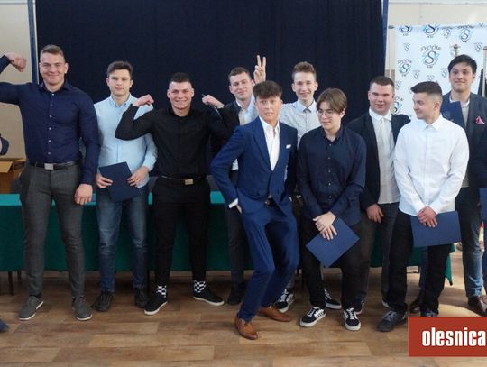 Zespół Szkół Ponadpodstawowych pożegnał absolwentów