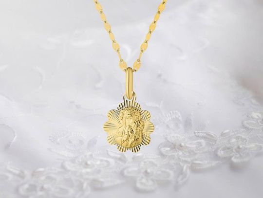 Złoty medalik na komunię – jak wybrać idealny prezent dla dziecka? Złoty medalik na komunię – jak wybrać idealny prezent dla dziecka?