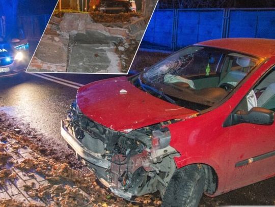 Zniszczył mur ZNTK - pijany wjechał w niego renaultem