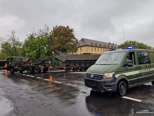 Żołnierze i strażacy z Oleśnicy ruszyli z pomocą