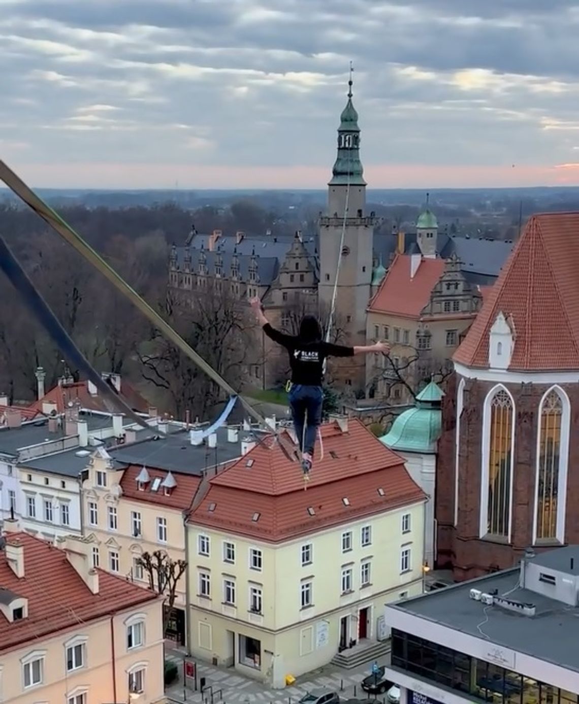 Tak chodzili po linach w Oleśnicy (WIDEO)