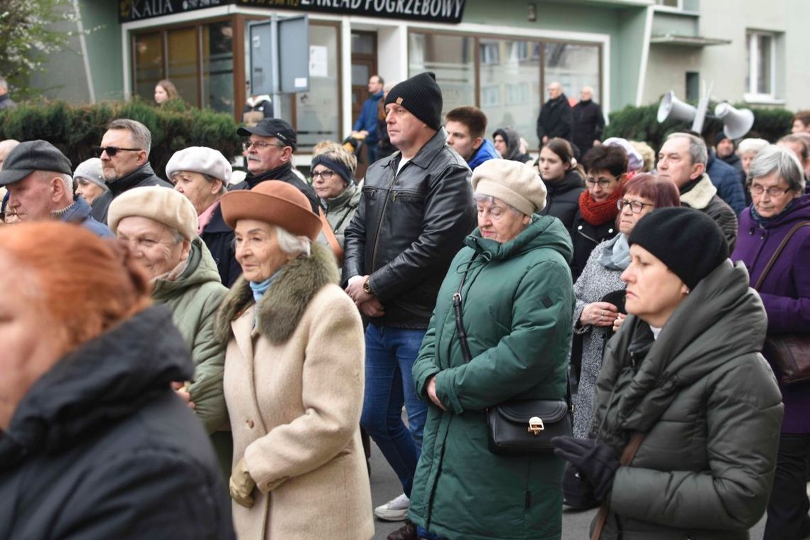 Reminiscencje z drogi krzyżowej w Oleśnicy