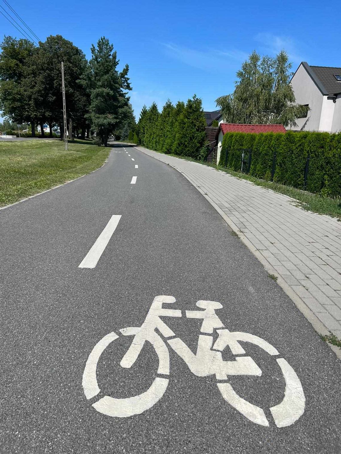 Oświetlą ścieżkę rowerową