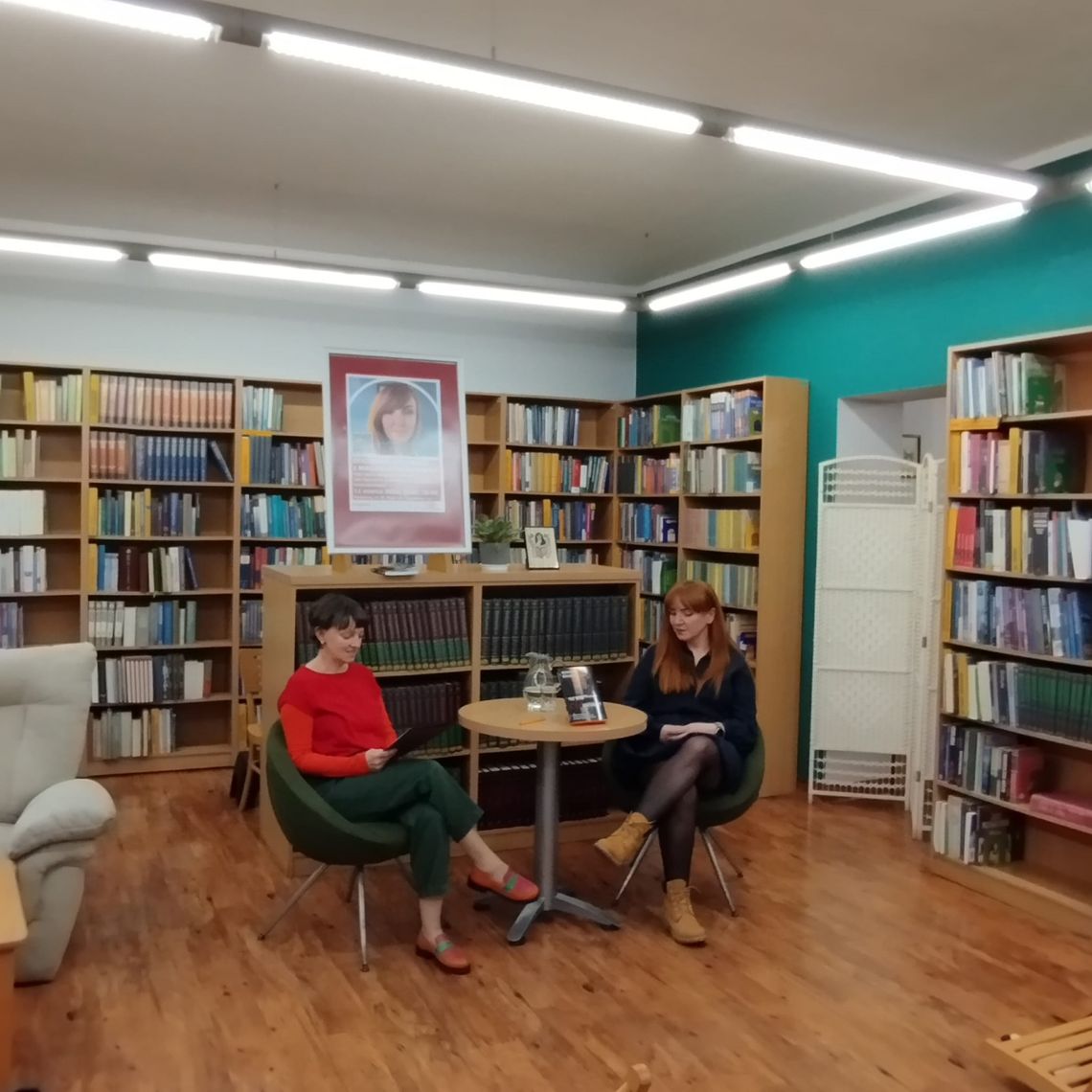 Bohaterem książki jest Bartek, syn Magdaleny, były narkoman i diler