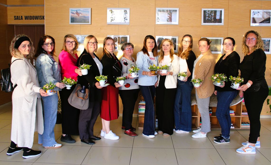 "Wiosenna filiżanka" - tworzyli niepowtarzalne kompozycje