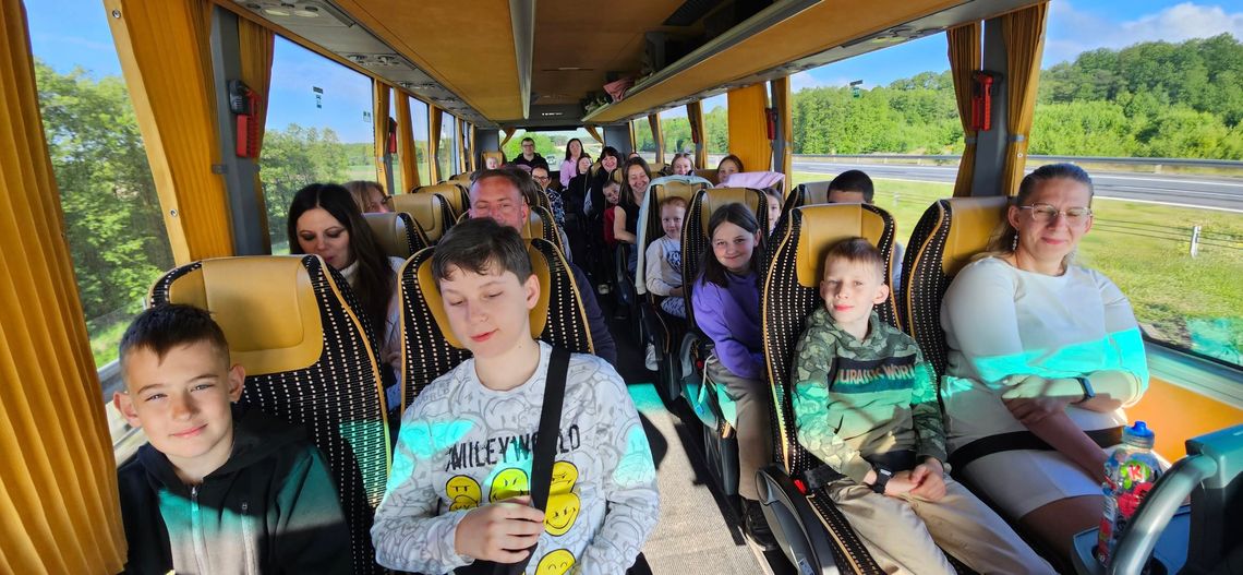Pojechali na Jasną Górę - pielgrzymka dzieci komunijnych Pojechali na Jasną Górę - pielgrzymka dzieci komunijnych