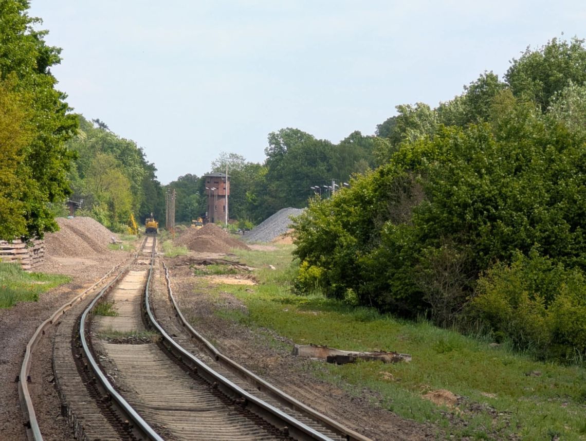 Rusza rozbiórka torów na linii nr 181