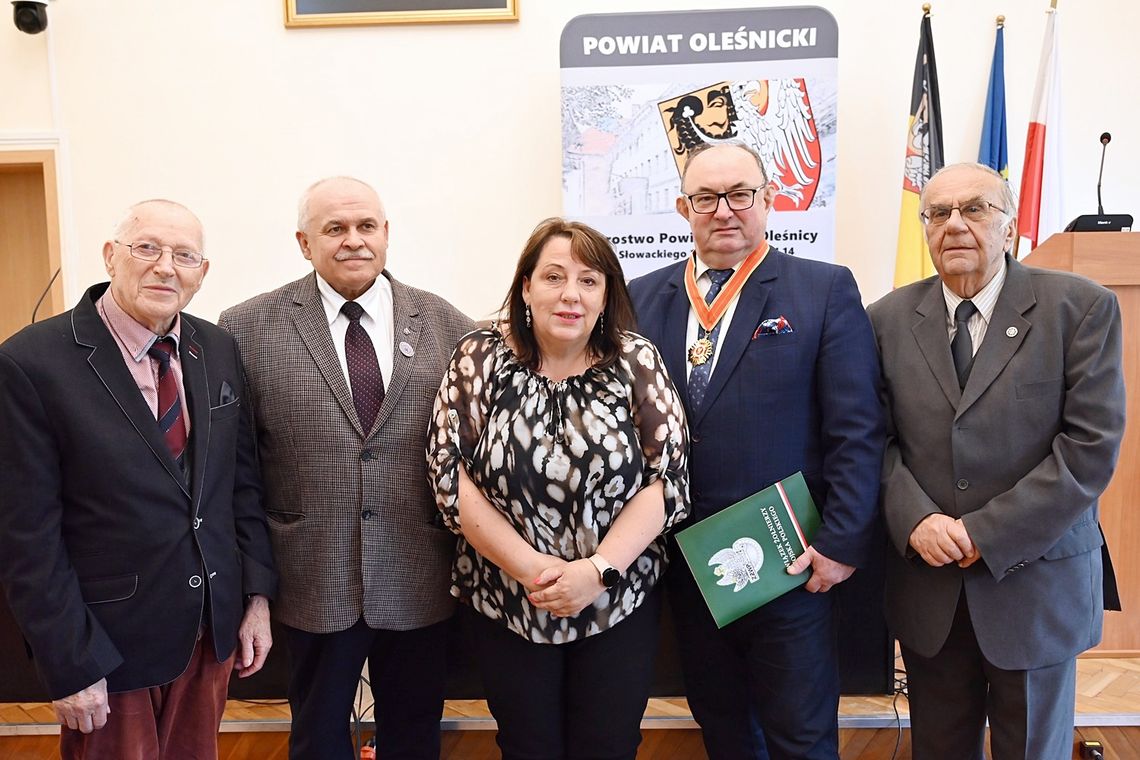 Jan Bronś z najwyższym odznaczeniem Związku Żołnierzy Wojska Polskiego