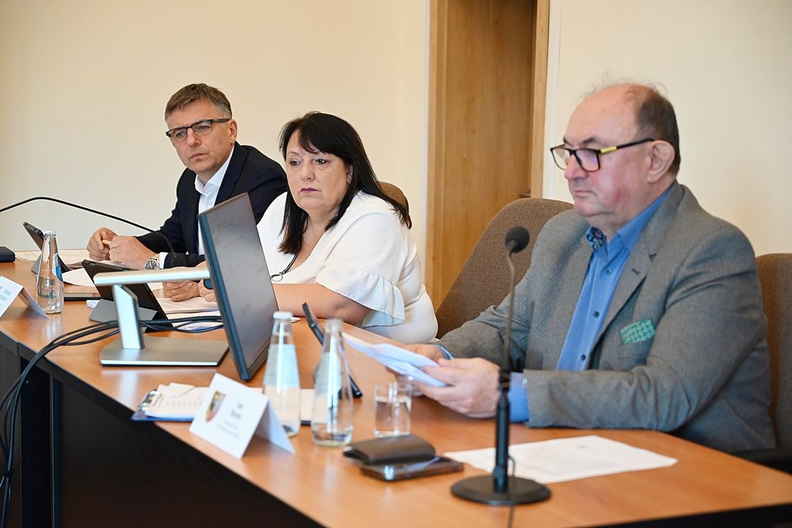 Powiat oleśnicki drogi buduje