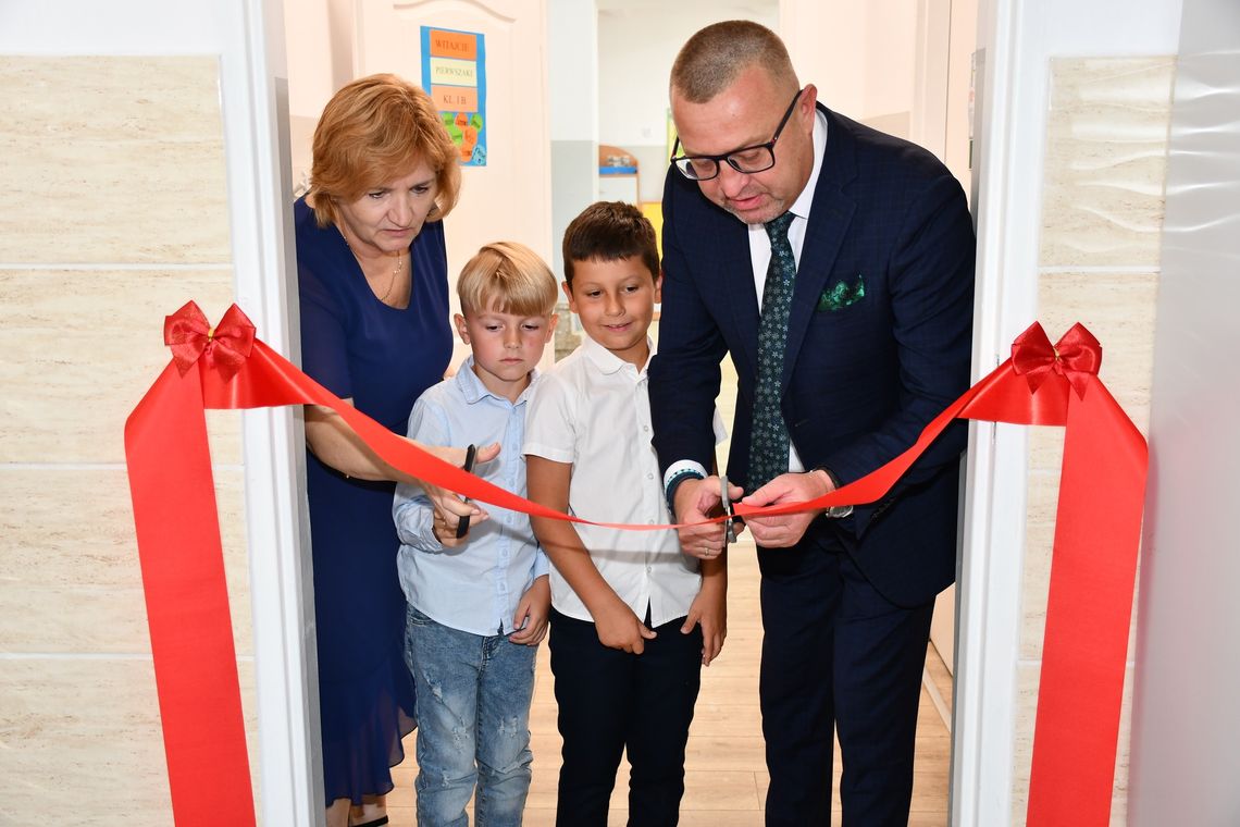 W szkołach zadzwonił pierwszy dzwonek