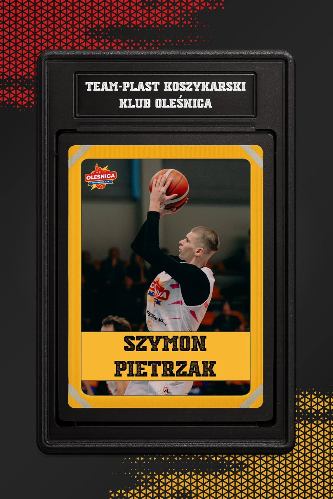 Skrzydłowy zostaje w zespole