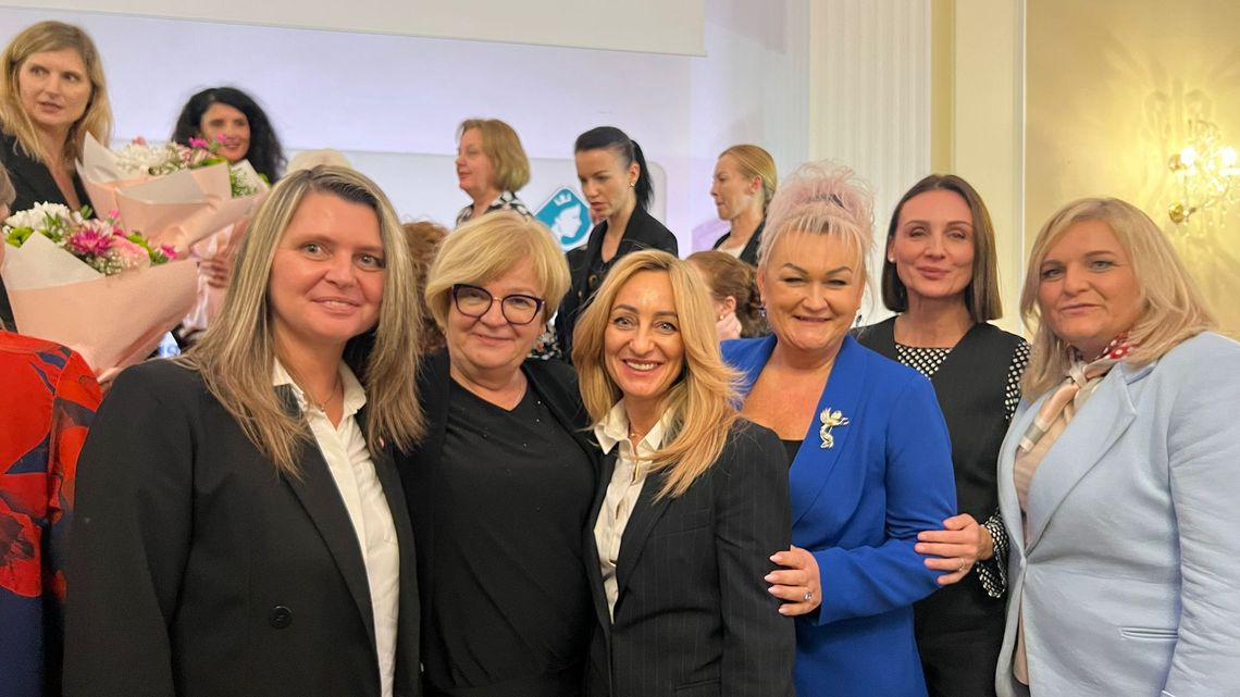 Oleśniczanki w Zamku Książ. Spotkanie "Wojewoda jest kobietą" Oleśniczanki w Zamku Książ. Spotkanie "Wojewoda jest kobietą"