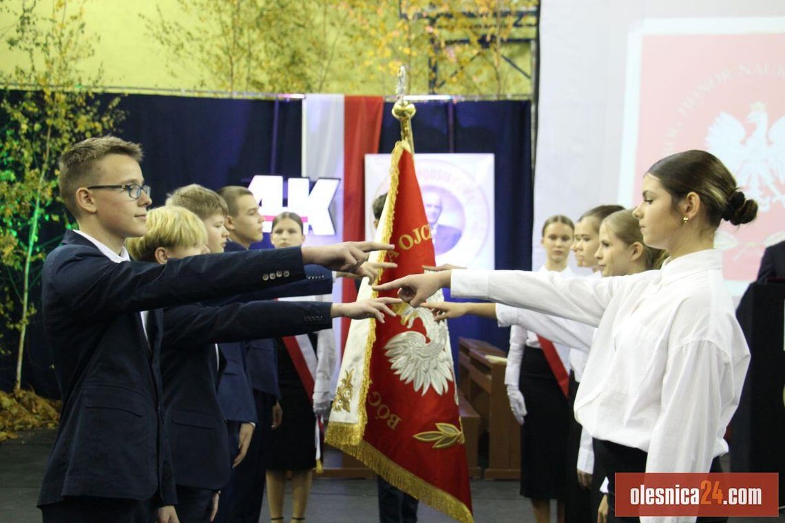 Uhonorowali pedagoga patriotę Uhonorowali pedagoga patriotę