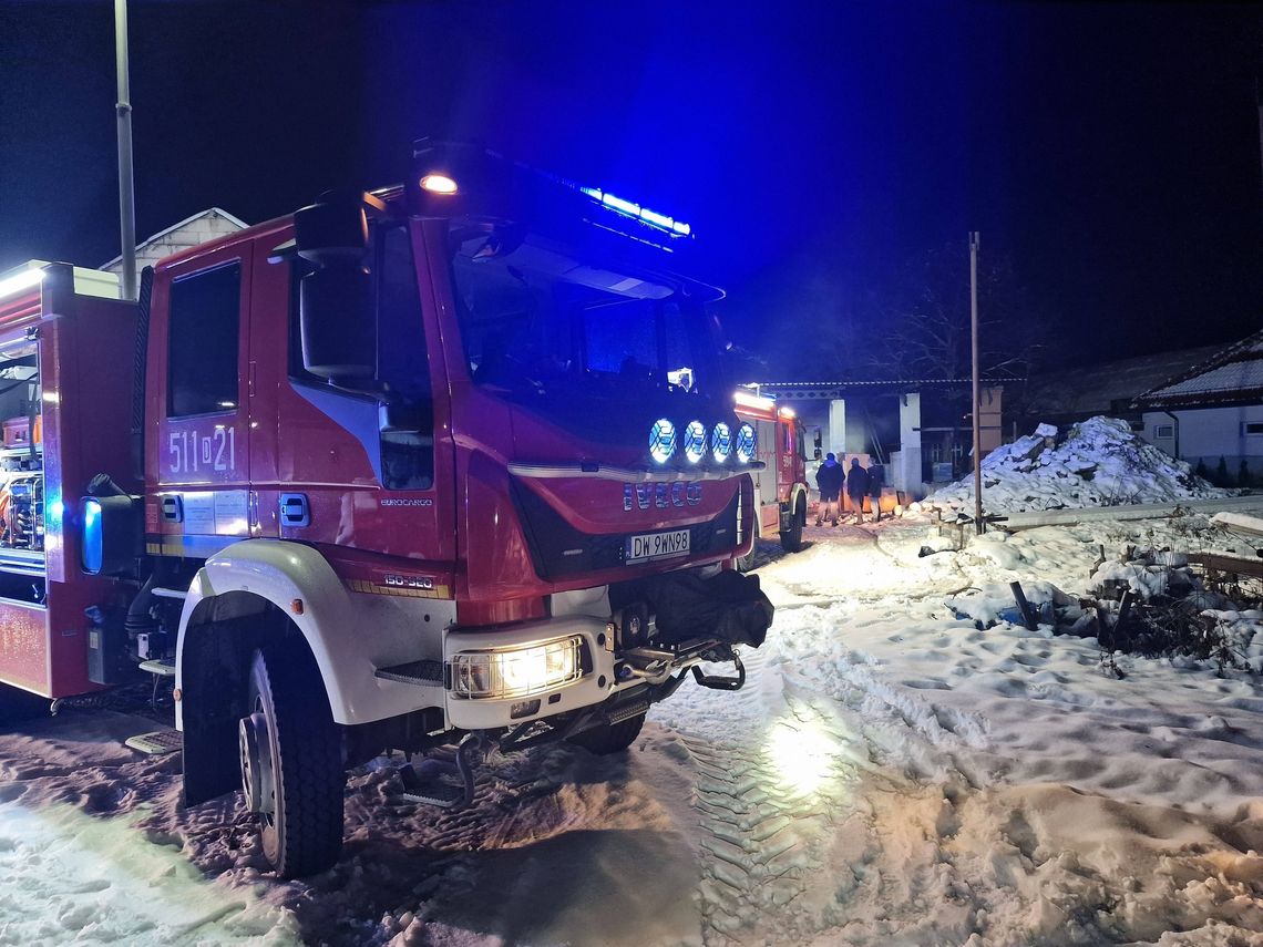 Śnieg sypie, strażacy już 55 razy interweniowali Śnieg sypie, strażacy już 55 razy interweniowali