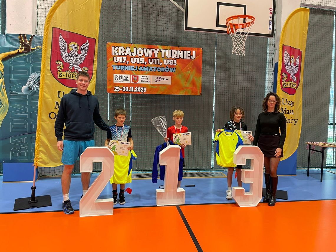 Explozja Badmintona  w hali Atola