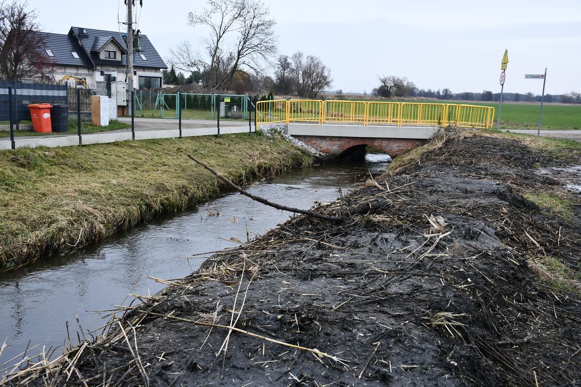 Udrożniono rzekę Oleśnica i dwa kanały w Smardzowie
