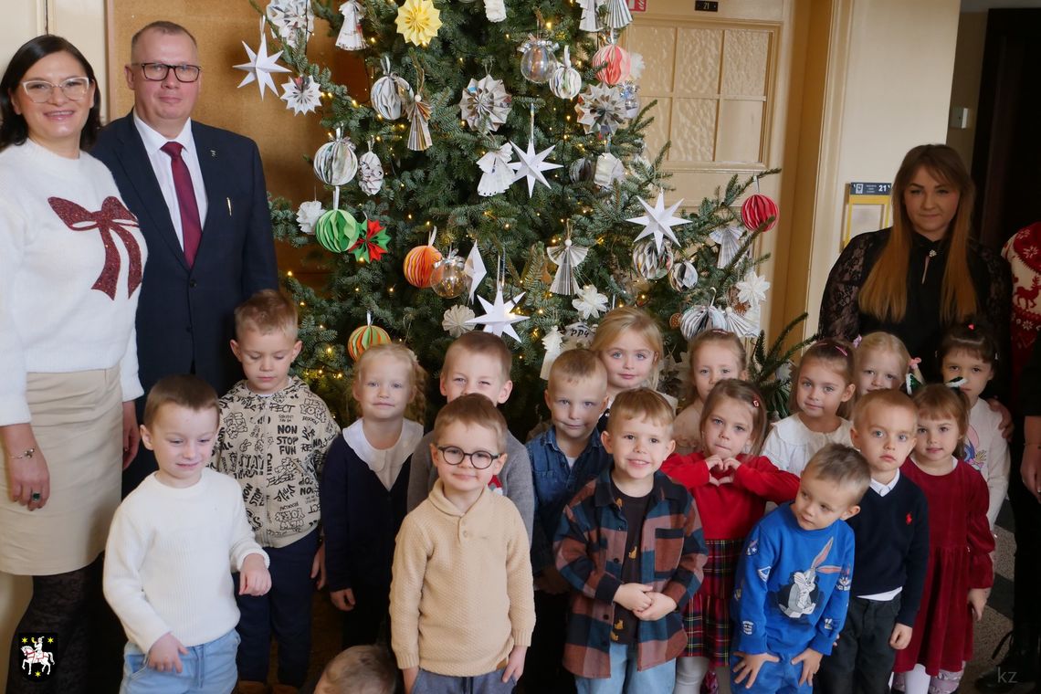 Mikołajowi pomocnicy w Urzędzie Miasta i Gminy w Sycowie