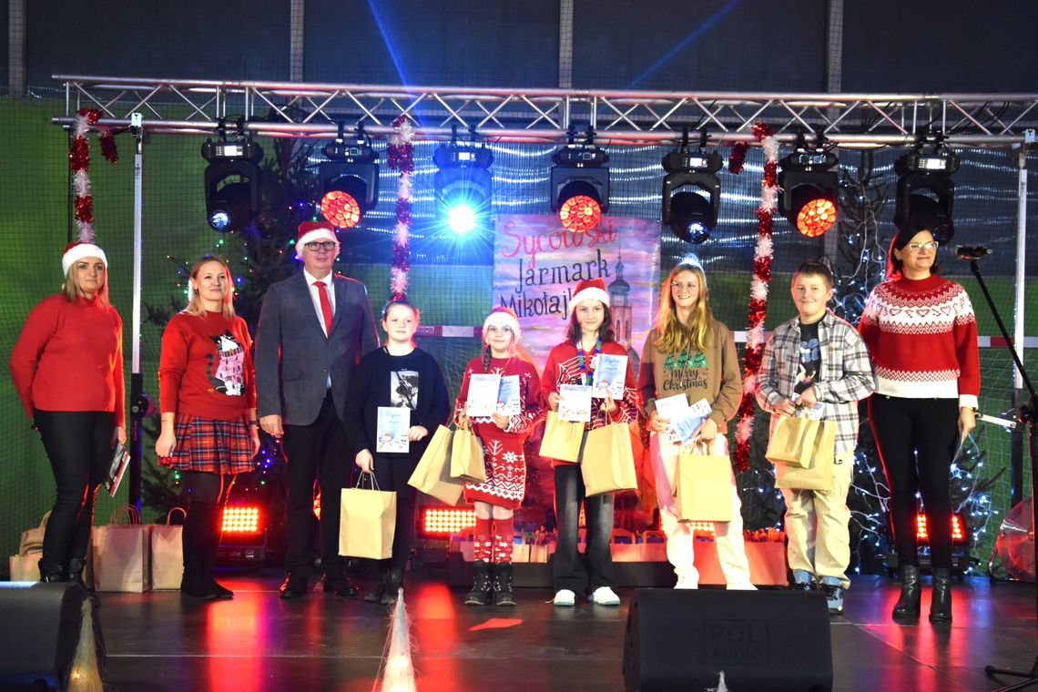 Mikołajki w hali MOSiR w Sycowie – świąteczna magia i mnóstwo radości Mikołajki w hali MOSiR w Sycowie – świąteczna magia i mnóstwo radości
