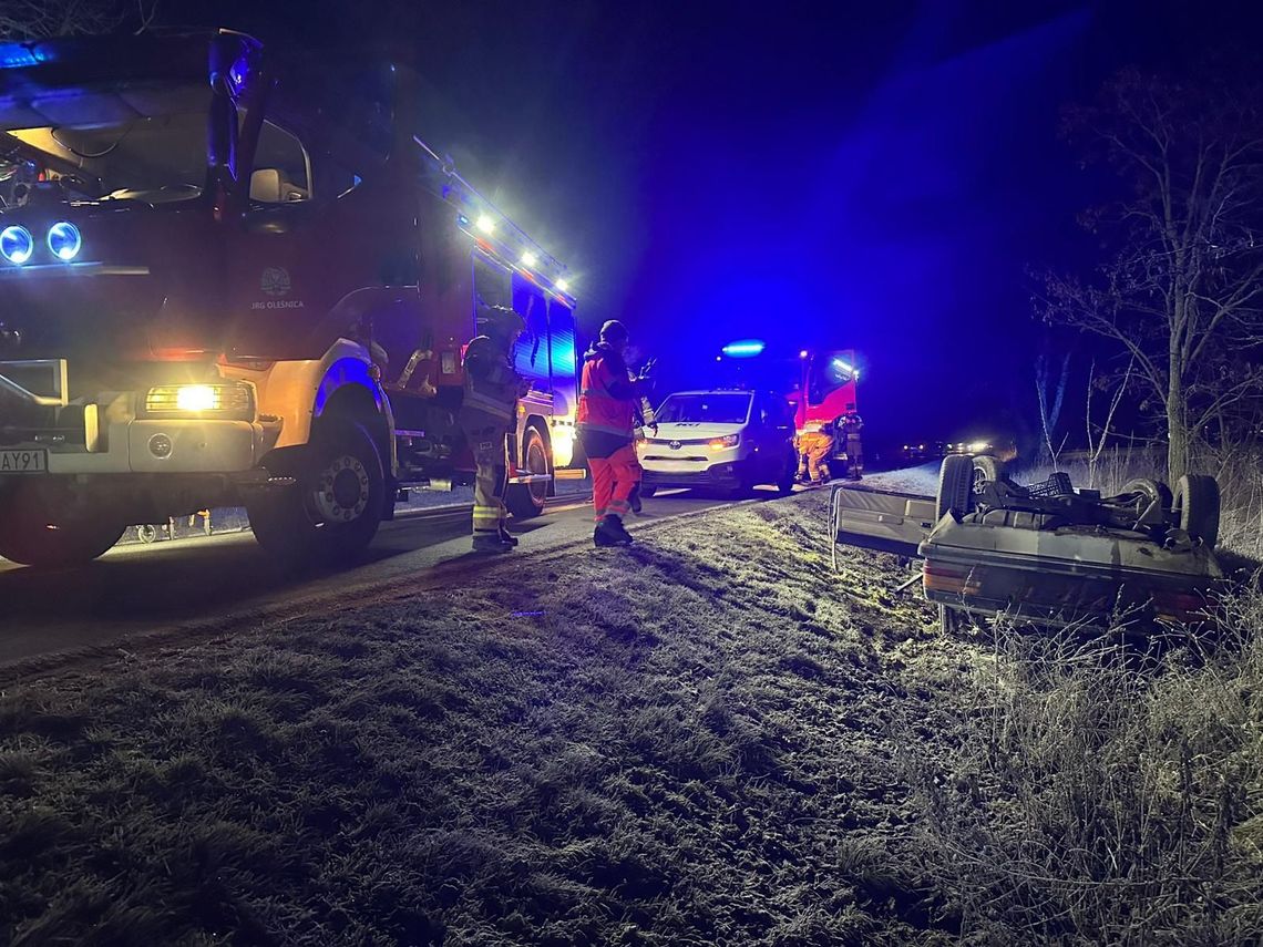 Dachowanie na drodze Dąbrowa – Boguszyce. Jedna osoba poszkodowana Dachowanie na drodze Dąbrowa – Boguszyce. Jedna osoba poszkodowana