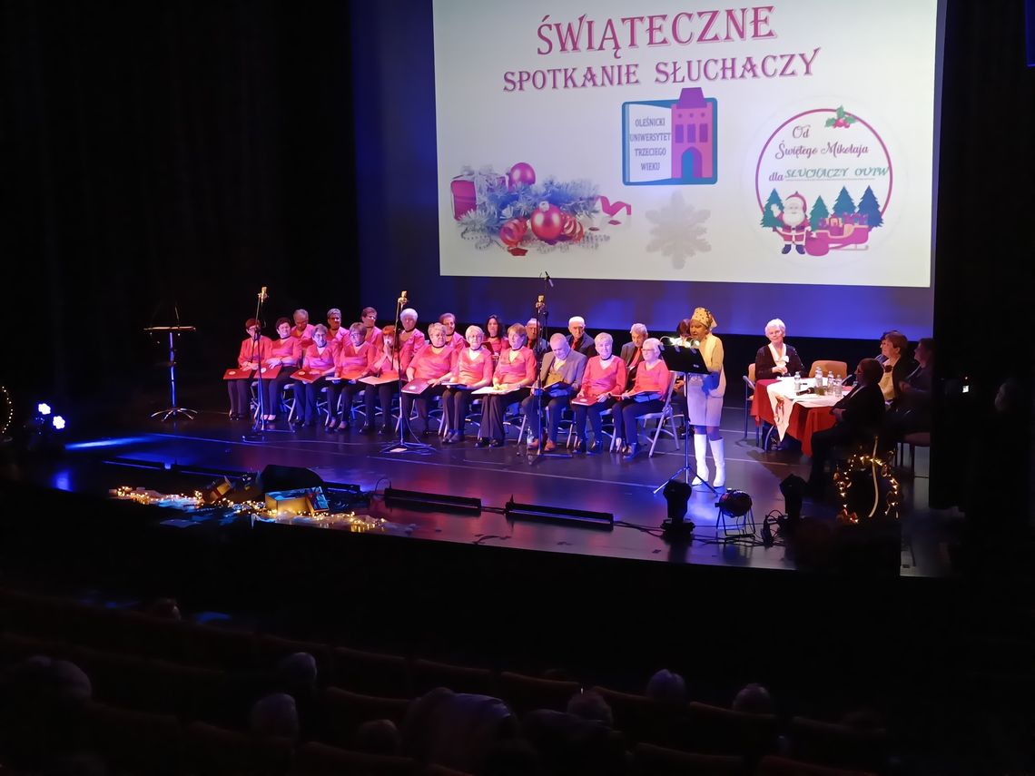 Przedświąteczne spotkanie Oleśnickiego Uniwersytetu Trzeciego Wieku Przedświąteczne spotkanie Oleśnickiego Uniwersytetu Trzeciego Wieku