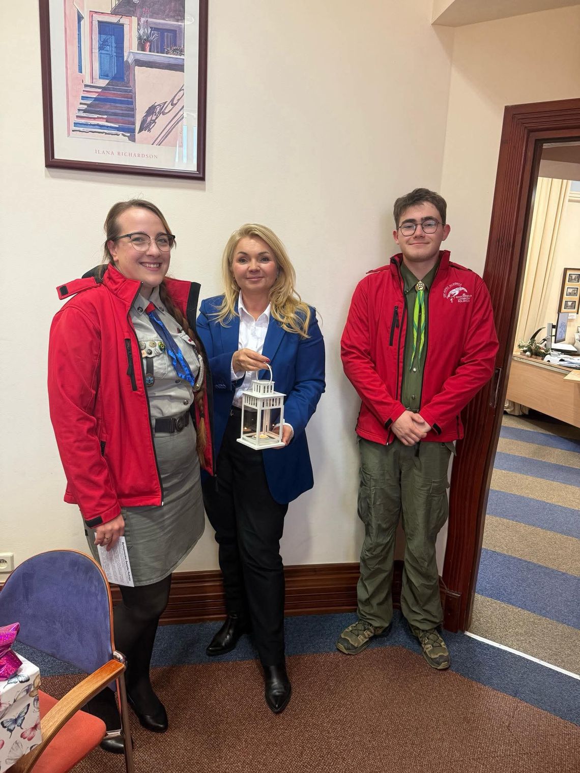 Harcerze ze Światłem Betlejemskim u wiceburmistrz Oleśnicy