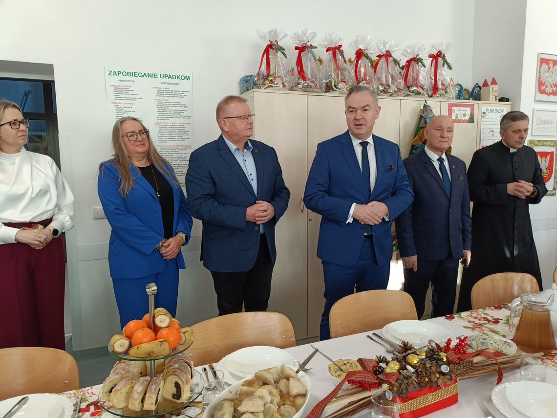 Wigilijne spotkanie w Dziennym Domu Senior+ pełne ciepła i refleksji