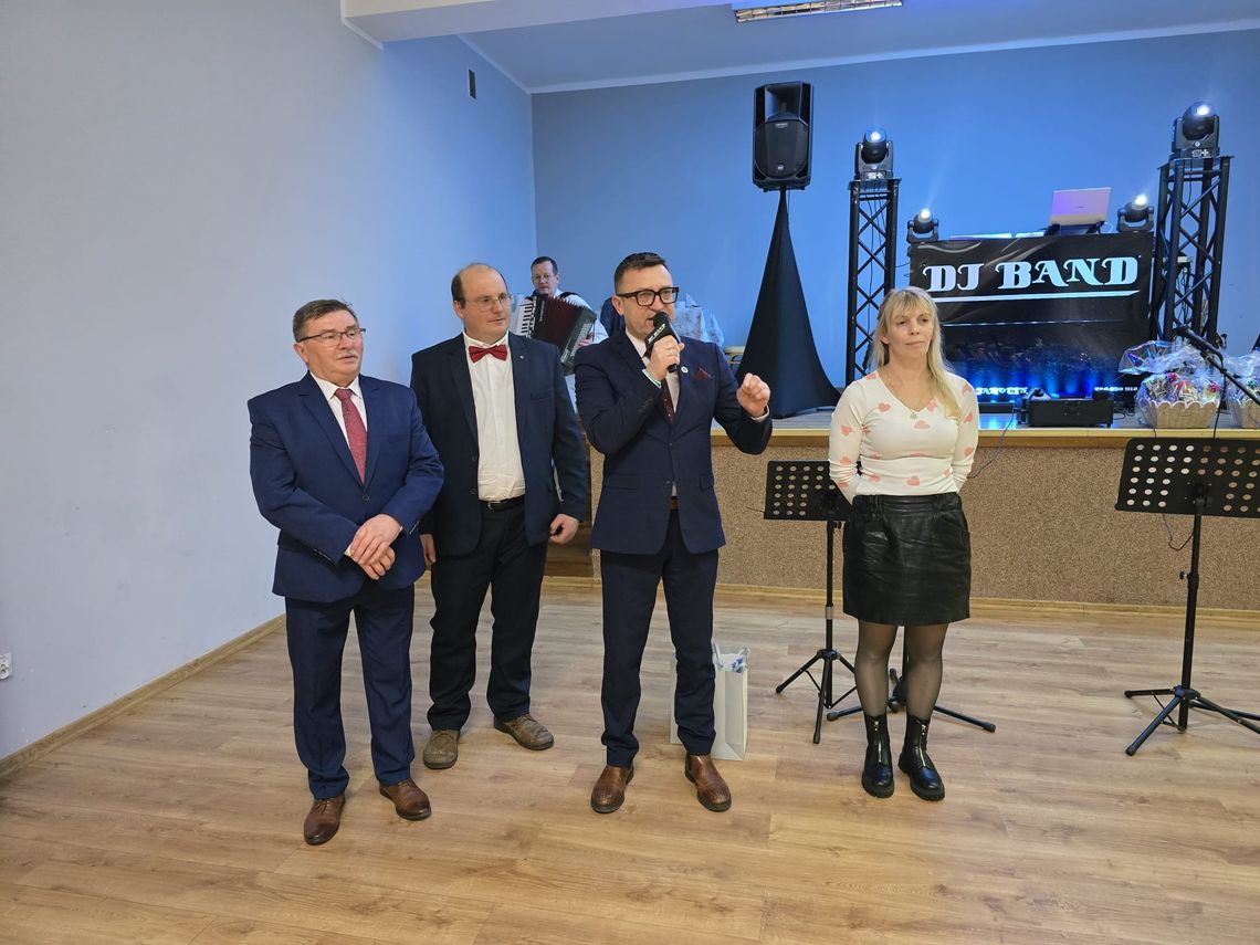 Seniorzy ze Smardzowa bawili się do białego rana