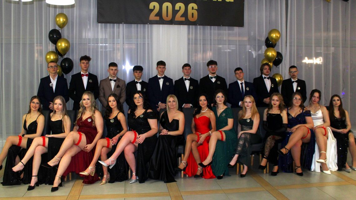 Studniówka 2026 – epicki poziom! Ekonomiści, logistycy i mechanicy rozpalili parkiet w Aroma Stone