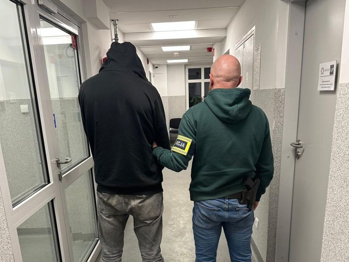 Policjant po służbie rozpoznał i zatrzymał złodzieja w sklepie