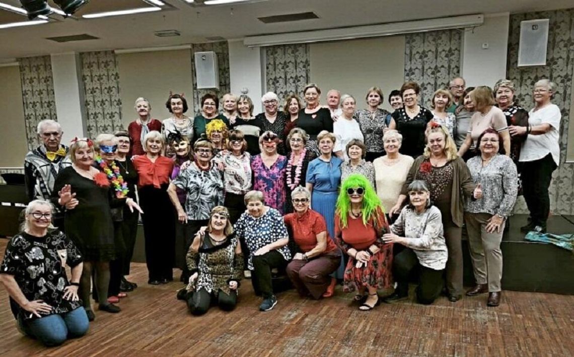 UTW Oleśnica bawi się i integruje – wspólna zabawa sekcji choreoterapii