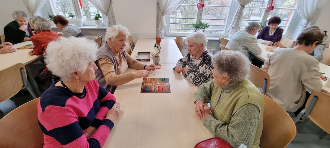 „Radosne popołudnia” w Dziennym Domu Senior+ w Oleśnicy