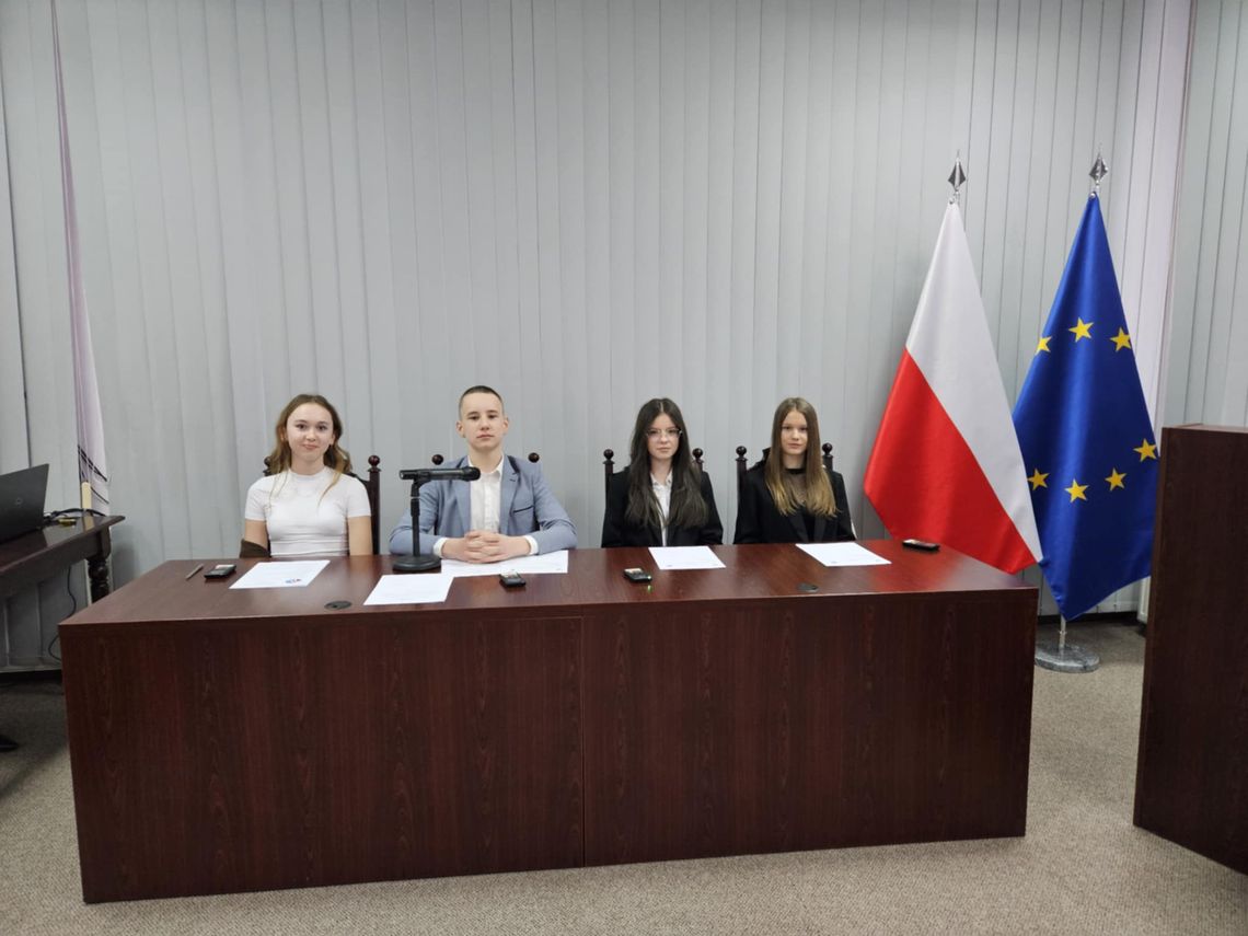 Młodzieżowa Rada Gminy Oleśnica w akcji - Konkurs Wielkanocny pomoże 7-letniej Zuzi walczyć z nowotworem Młodzieżowa Rada Gminy Oleśnica w akcji - Konkurs Wielkanocny pomoże 7-letniej Zuzi walczyć z nowotworem