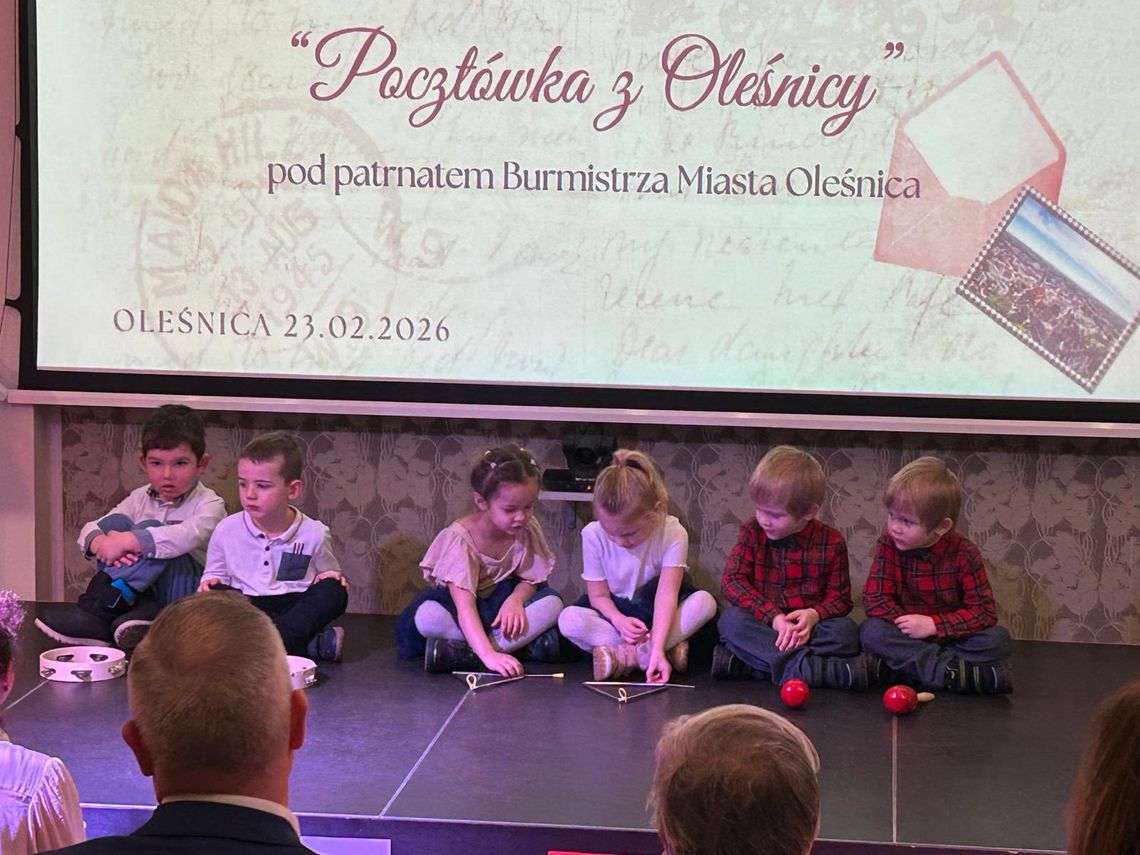 Najpiękniejsza Oleśnica – oczami przedszkolaków! Wernisaż „Pocztówka z Oleśnicy” w Bibliotece