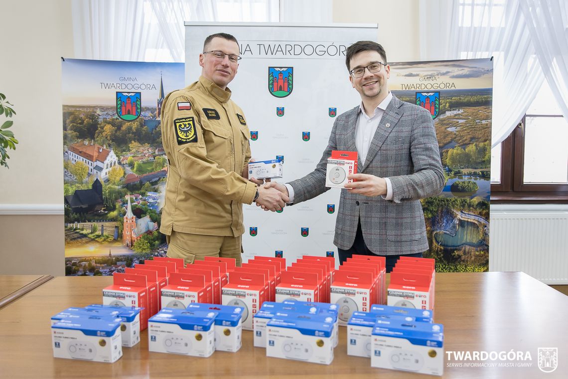 Twardogóra otrzymała 44 czujki dymu i czadu