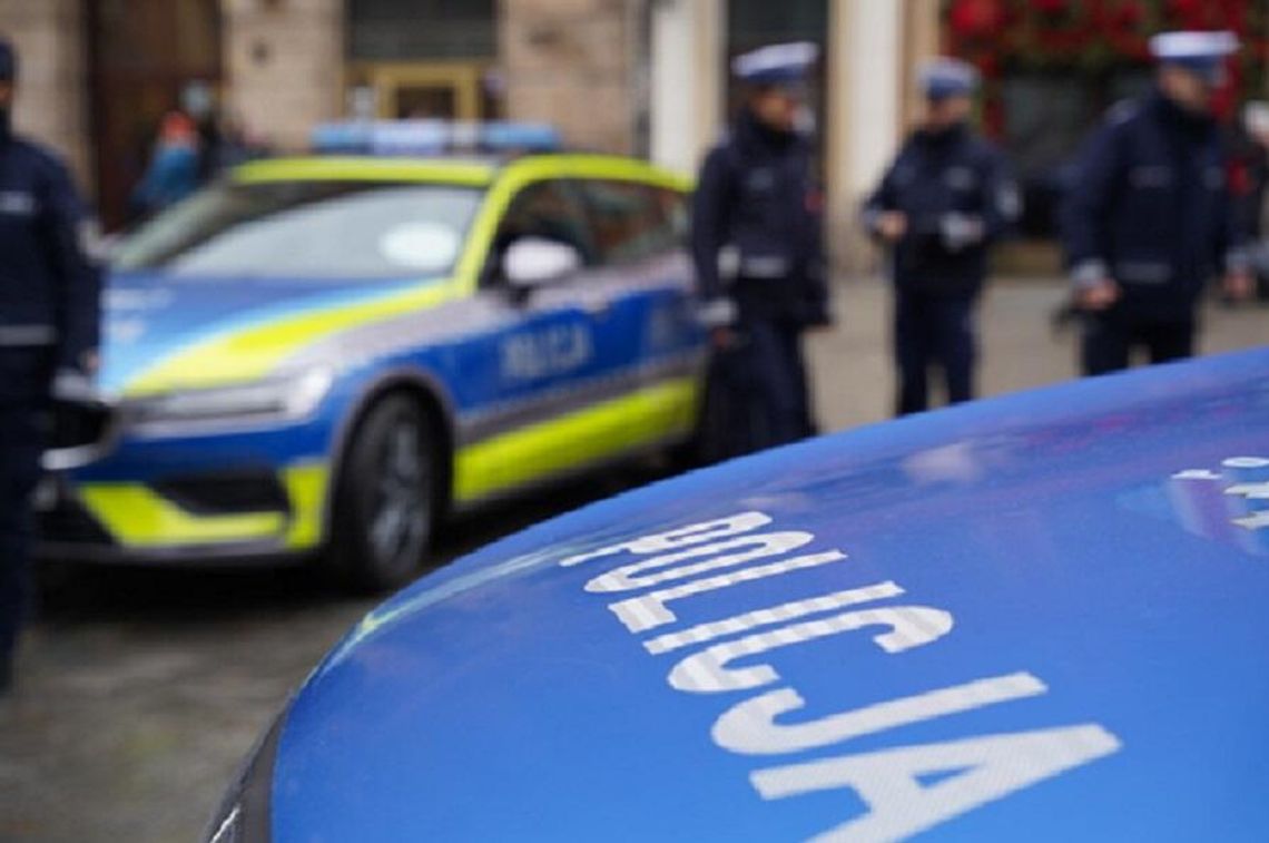 „Bezpiecznie na autostradzie i ekspresówce” – policyjne działania na Dolnym Śląsku. Dziś wzmożone kontrole na S8 i A4