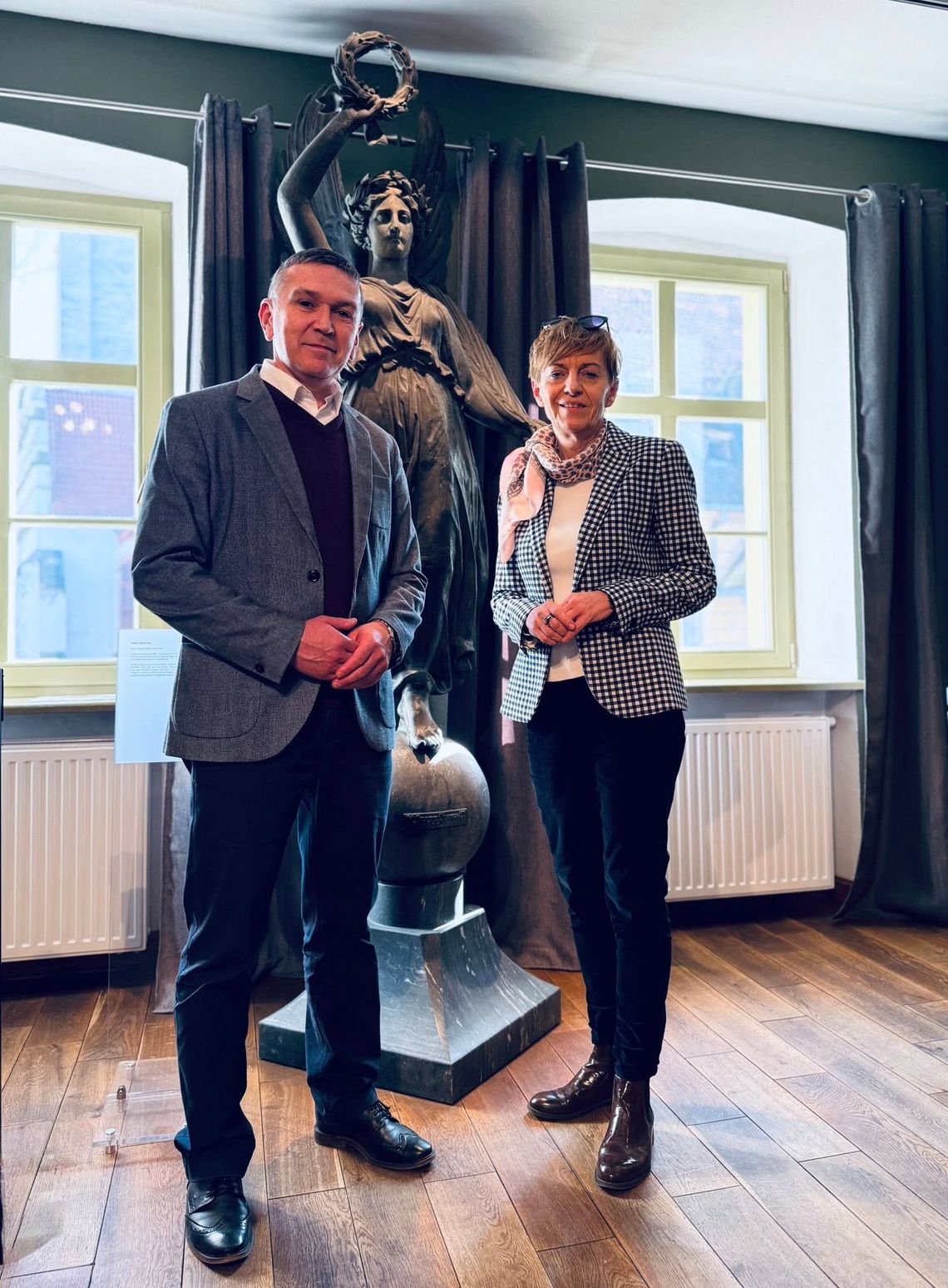 Poseł Arkadiusz Sikora w Oleśnickim Domu Spotkań z Historią