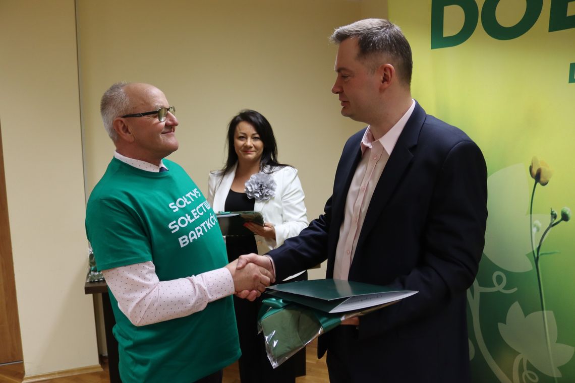 W Dobroszycach podziękowano sołtysom za serce i codzienną harówkę na rzecz wsi
