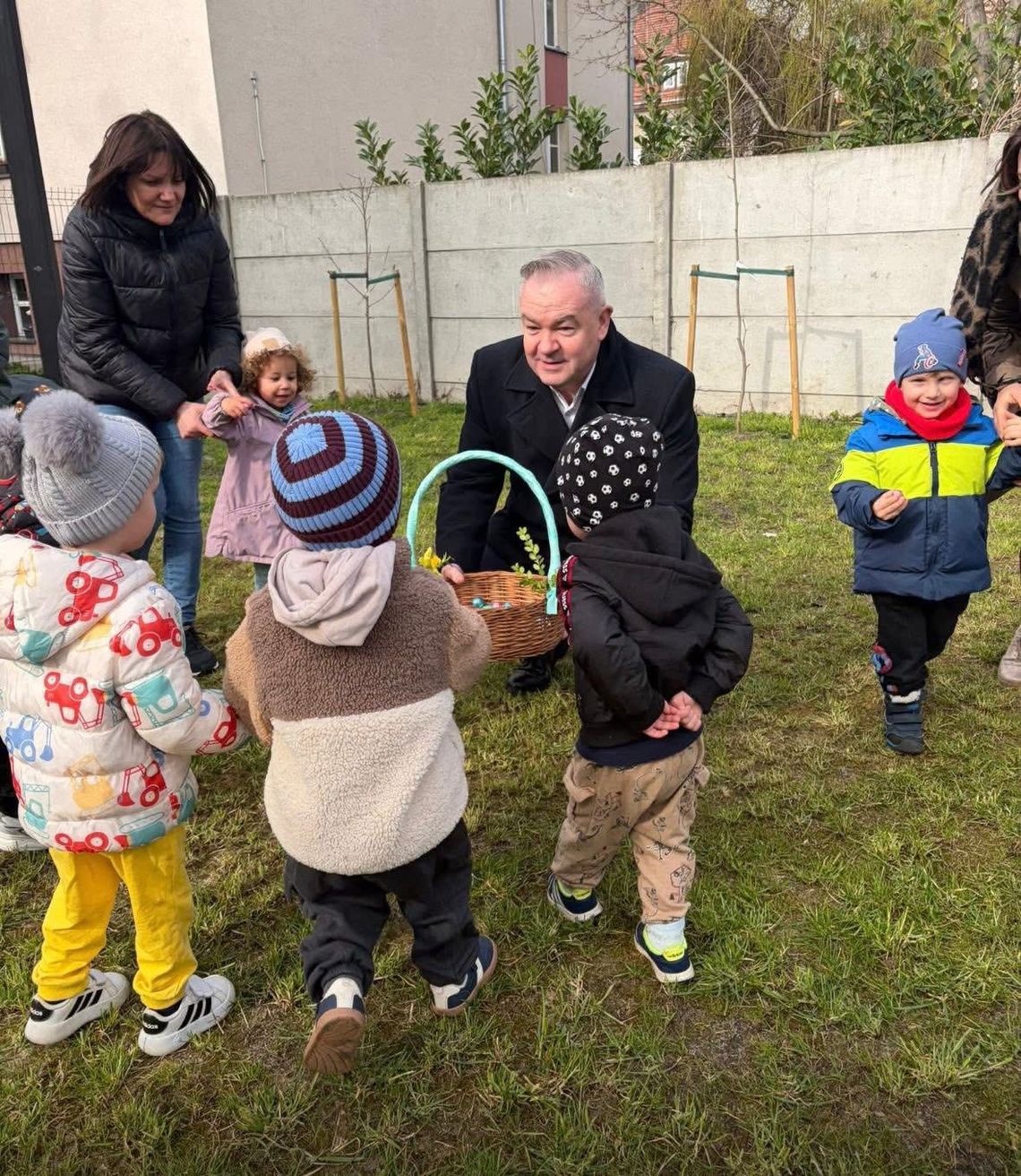 Wielkanocna przygoda w Oleśnicy! Maluszki tropią Zajączka w "Zielonym Zakątku”