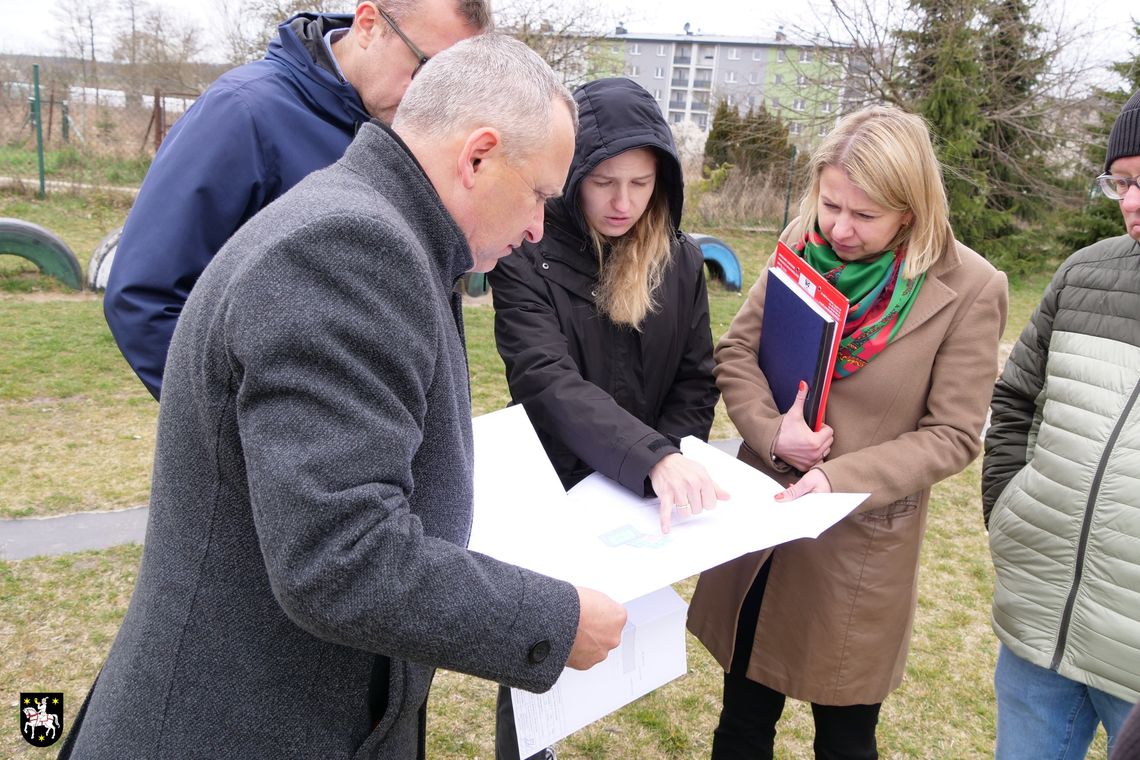 Syców zyska nowy park sportowy! Korty do padla i tenisa już w budowie Syców zyska nowy park sportowy! Korty do padla i tenisa już w budowie
