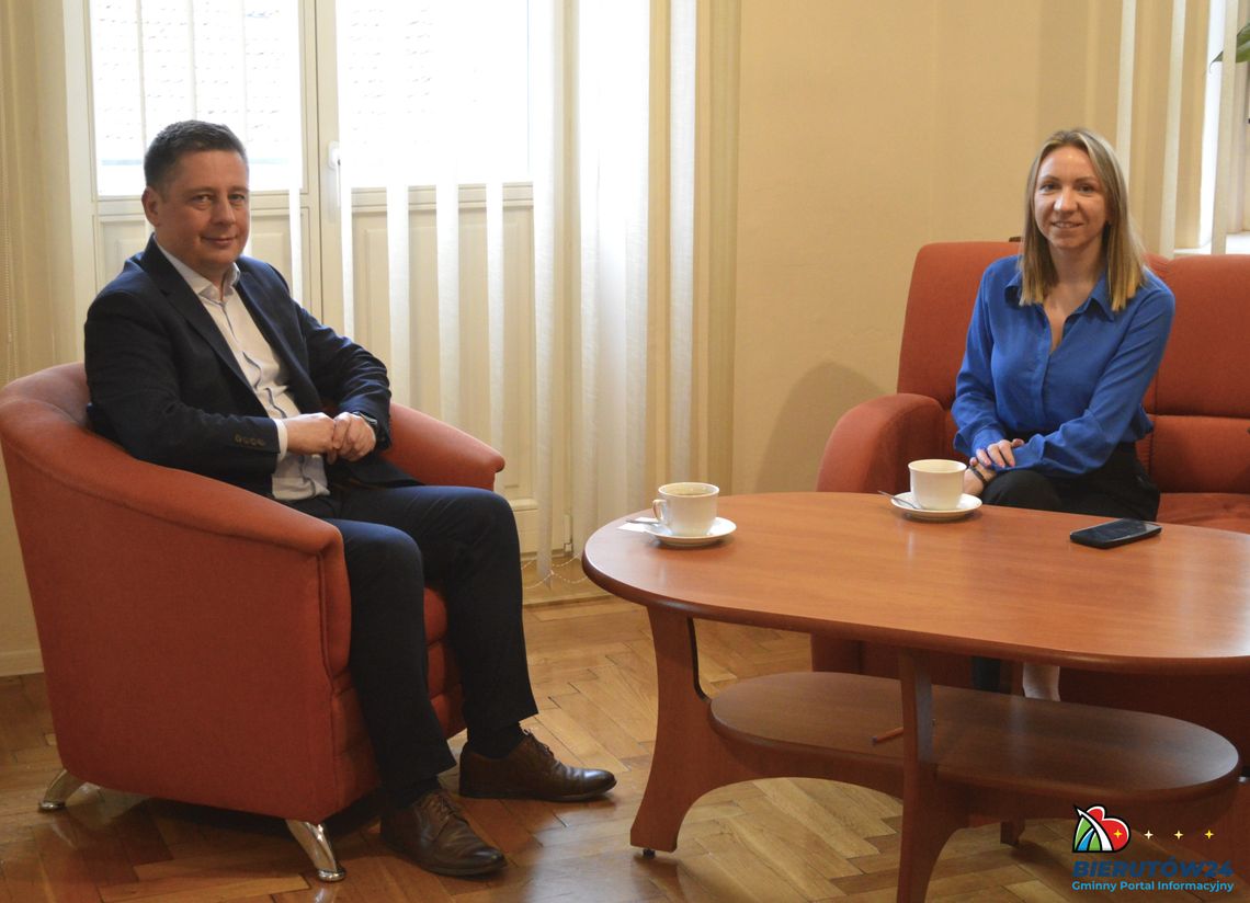 Pierwsze spotkanie burmistrza z posłanką Niezgodzką. O czym rozmawiali w Bierutowie?