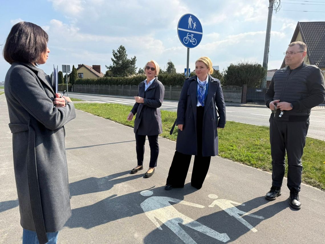 Nowe oświetlenie ścieżki rowerowej w Oleśnicy – bezpieczniej na ulicy Stawowej Nowe oświetlenie ścieżki rowerowej w Oleśnicy – bezpieczniej na ulicy Stawowej