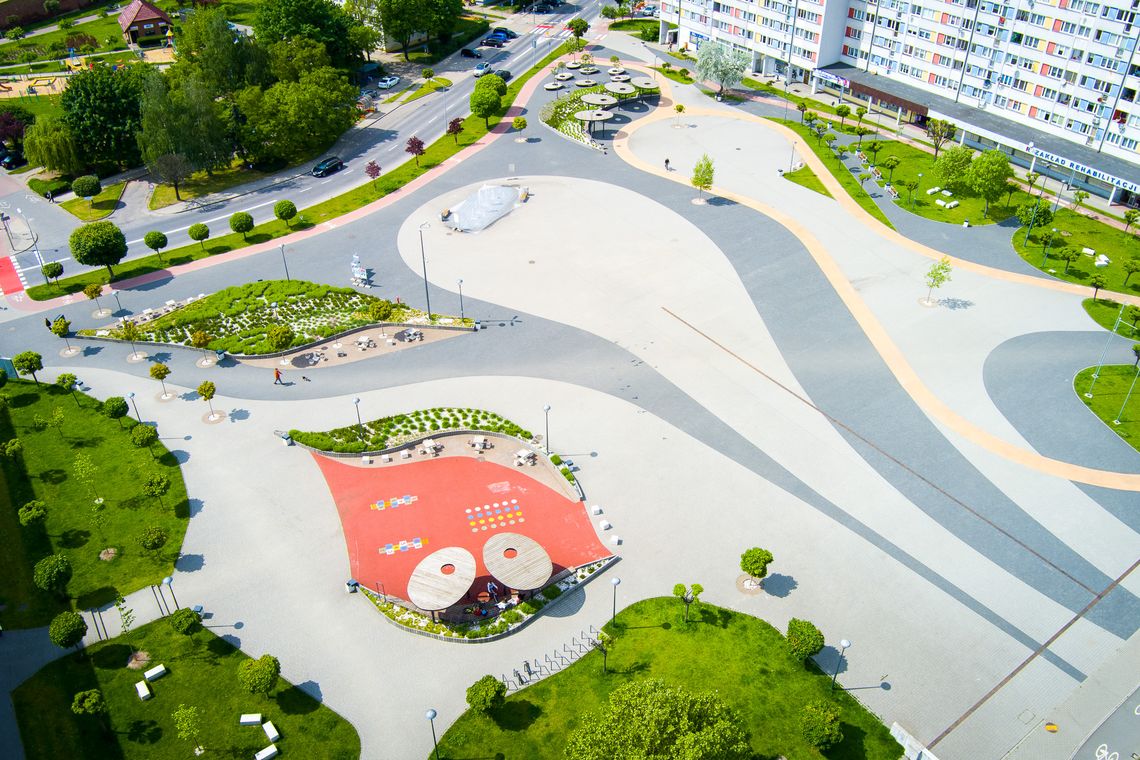 Oleśnica zatańczy! II Polonez Maturzystów na Placu Zwycięstwa