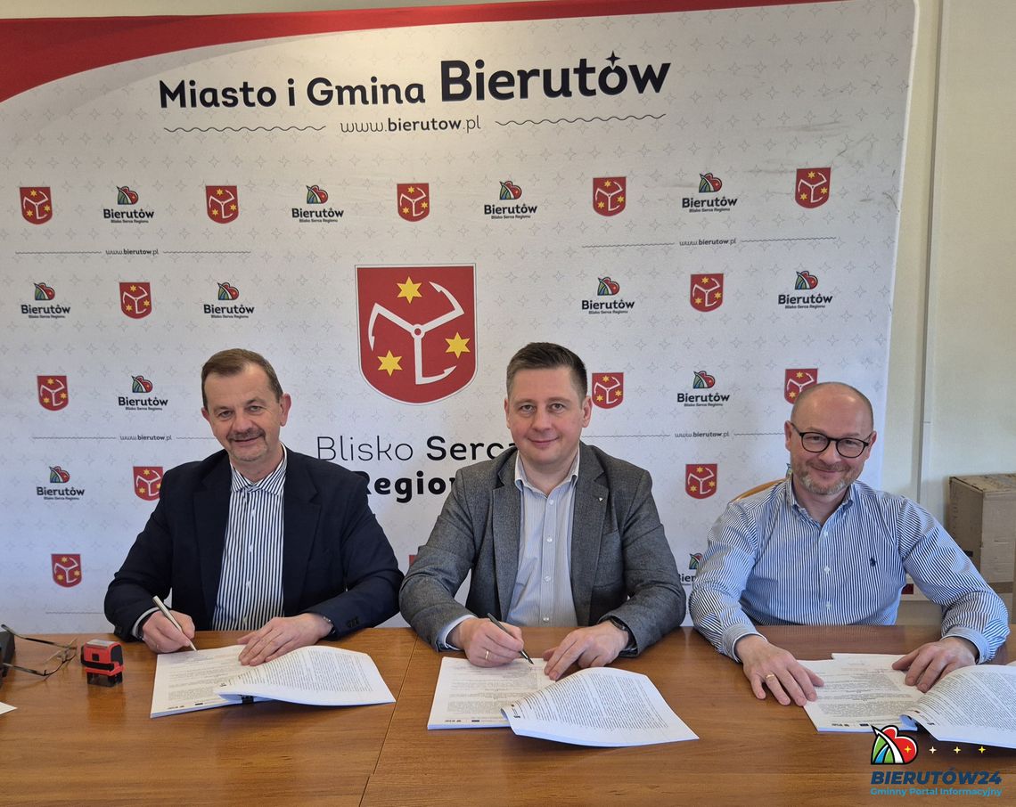 Bierutów odmieni swój park! Podpisano umowę na rewitalizację miejskiej zieleni