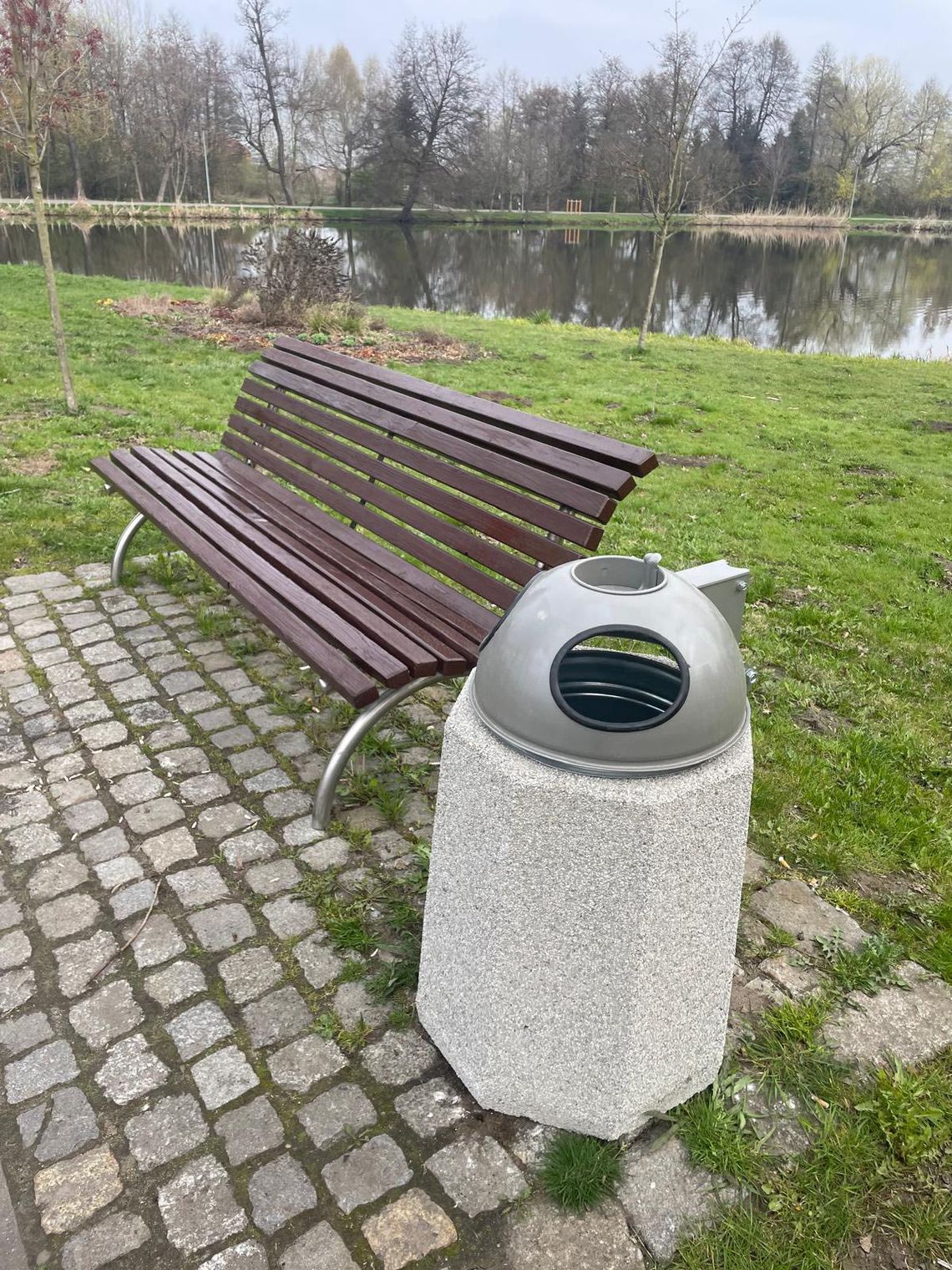 W Oleśnicy nowe śmietniki w miejskich punktach