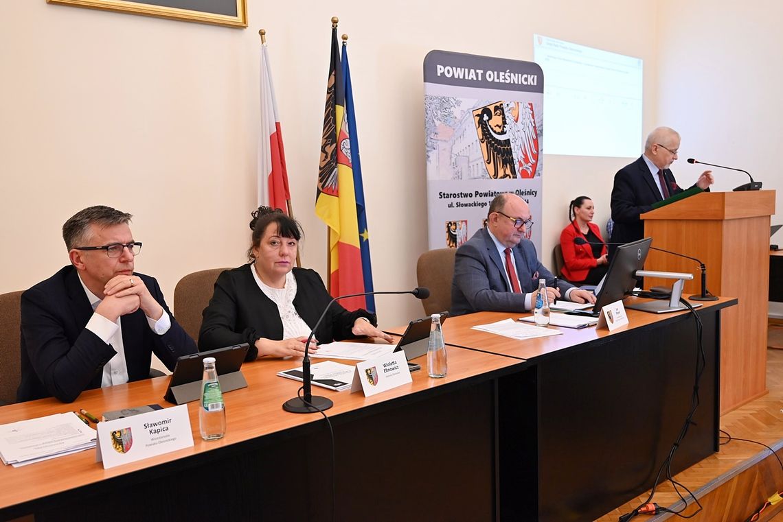 Rynek pracy i kształcenie zawodowe w centrum uwagi radnych