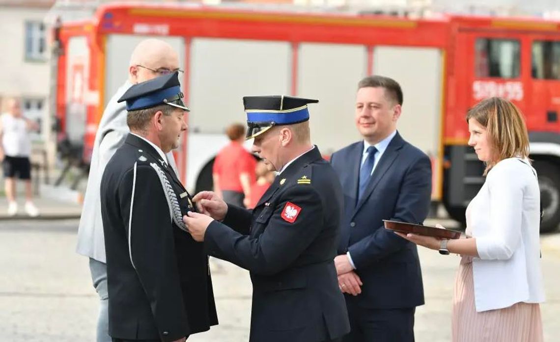 Strażacy świętowali z rozmachem! Wyjątkowe chwile i ważne słowa w Bierutowie