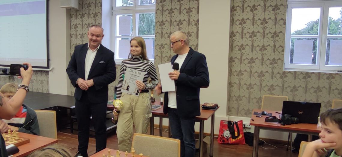 Szachowe emocje w Oleśnicy! Wyłoniono mistrzów w walce o Puchar Burmistrza [WYNIKI]