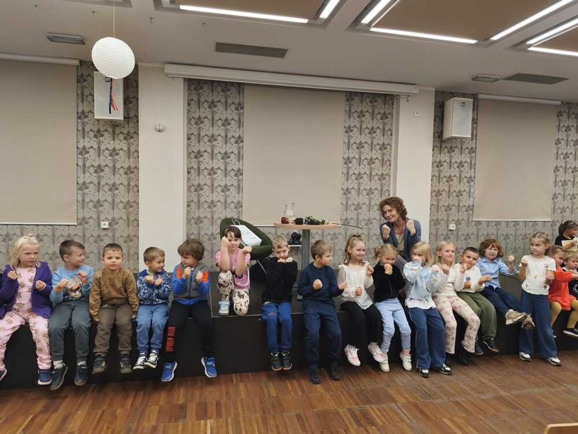 Spotkanie z popularną autorką książek dla dzieci - Anną Paszkiewicz Spotkanie z popularną autorką książek dla dzieci - Anną Paszkiewicz